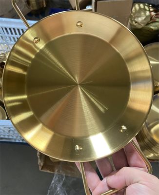 Macchina di rivestimento a vuoto in PVD in acciaio inossidabile con metallizzazione dell'oro Alta produttività controllo automatico completo
