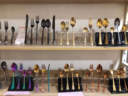 Macchine di rivestimento a vuoto PVD multi-arco decorativo per prodotti metallici