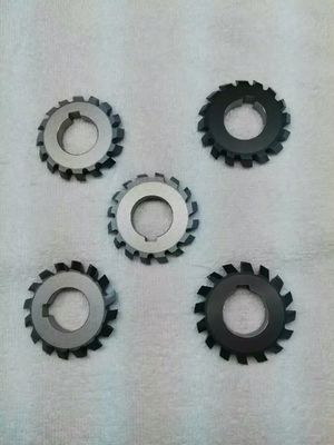 Macchine per rivestimento a vuoto di superfici di plastica e metallo