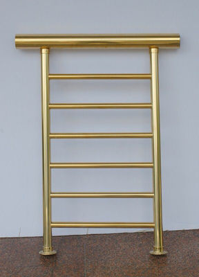 Macchina per rivestimento a vuoto di bottiglie di vetro Macchina per verniciare alluminio Macchina per metallizzare alluminio di plastica PVD