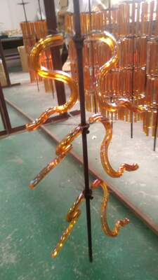 Pendenti per lampadari in vetro di cristallo rivestiti in PVD con elevata trasparenza e rifrazione scintillante per illuminazione di lusso