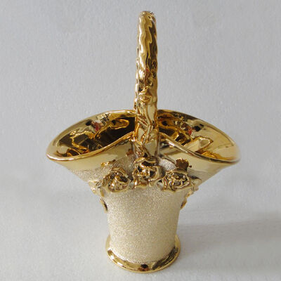 Macchina per rivestimento sottovuoto PVD su substrato ceramico multiuso, forte adesione e rivestimento metallico versatile per tutti i materiali ceramici