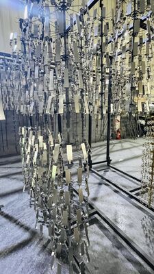 Apparecchiature di rivestimento PVD su misura per la produzione di massa di pezzi di lavoro decorativi