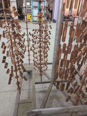 Un buon prezzo. Macchina per rivestimento ionico a più archi SS Barber Scissors 250 kW in linea