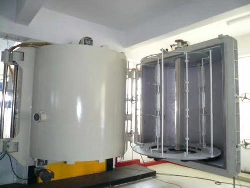 Un buon prezzo. Macchina di rivestimento di plastica verticale di vuoto di evaporazione del trofeo in linea